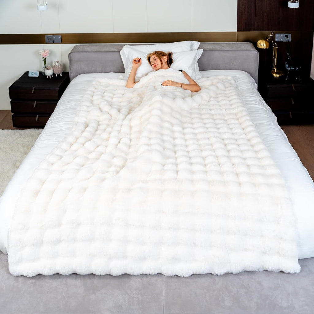 Bubble Faux Fur Blanket